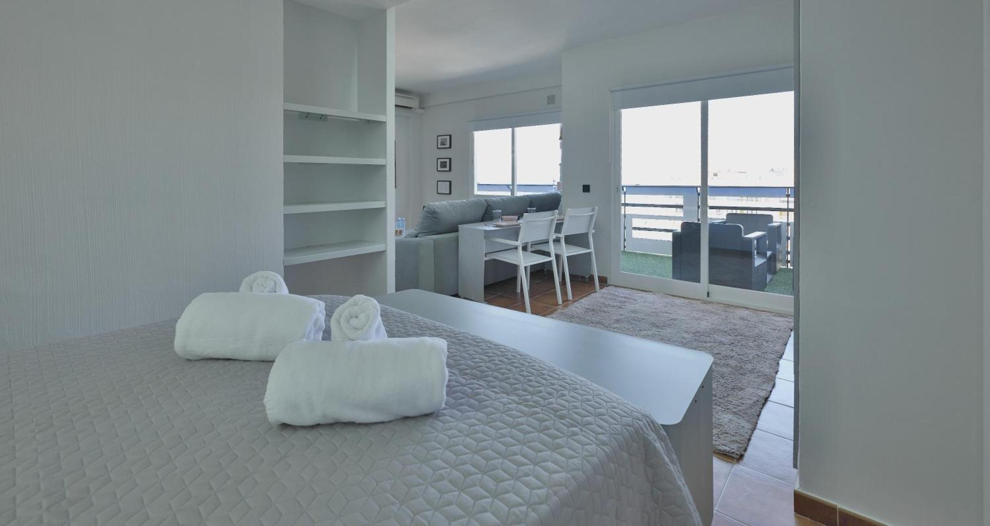 Апартаменты La Mar De Venus - Luxury Views In Puerto Deportivo Марбелья Экстерьер фото